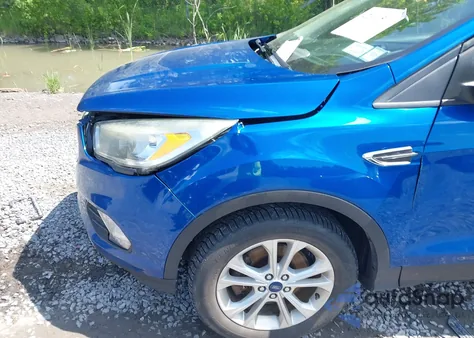 2017 Ford Escape Se из США, поврежденный, VIN 1FMCU9GD0HUB33713